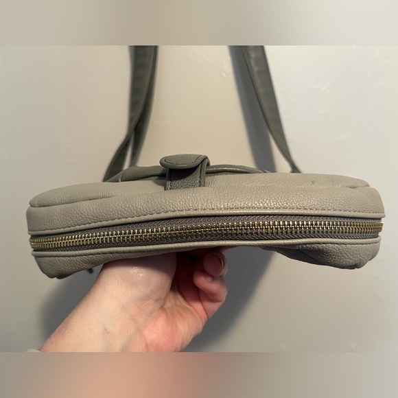 Steve Madden Gray Color Block Crossbody Bag Faux Leather Purse - Picture 4 of 10